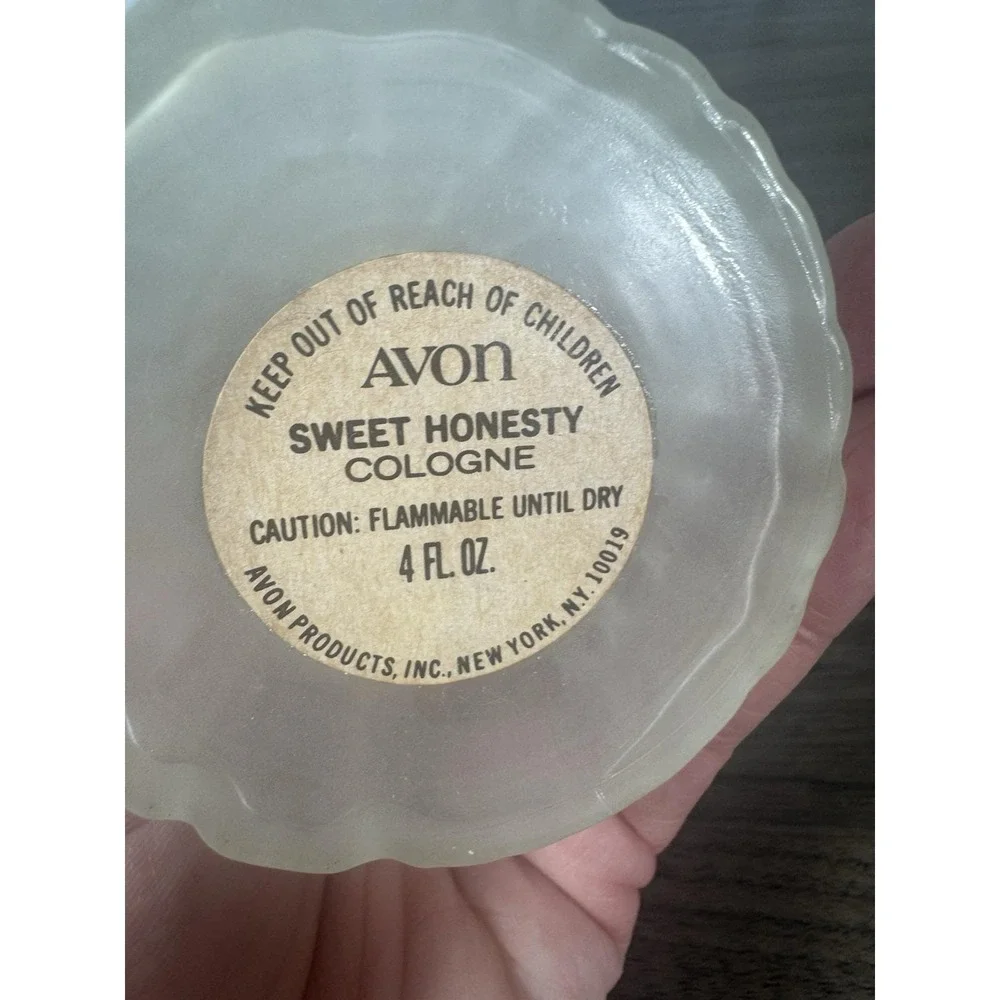 Vintage Avon Sweet Honesty‎ Cologne Figurine Decanter EMPTY